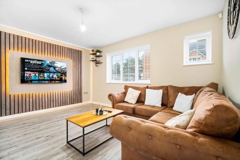 Stunning Modern In Apartment Birmingham